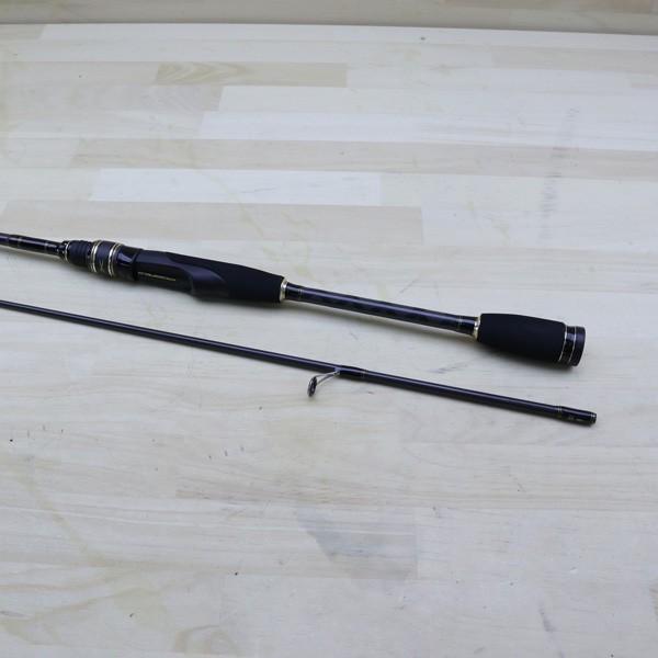 アブガルシア クロスフィールド XRFS-702L/C205L 美品 AbuGarcia 釣り 