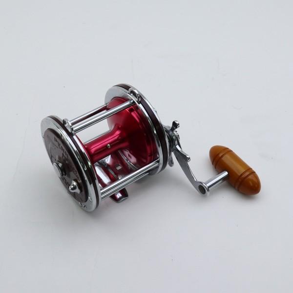 Penn（ペン） セネター 4／0 赤アルミスプール/D339M 美品 釣り 両軸