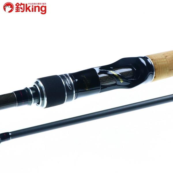 Megabass メガバス オロチXXX F7-70K 2P/Z381L 美品 ブラックバス 怪魚