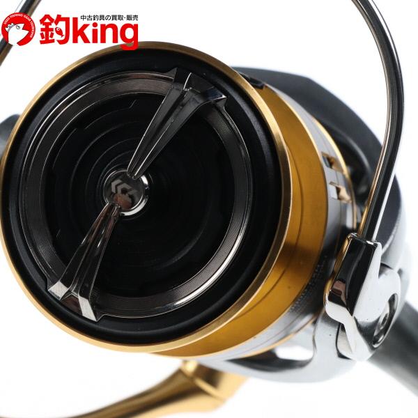 DAIWA（ダイワ） 18フリームスLT 4000D-CXH /Z352M 美品 ヒラスズキ 平