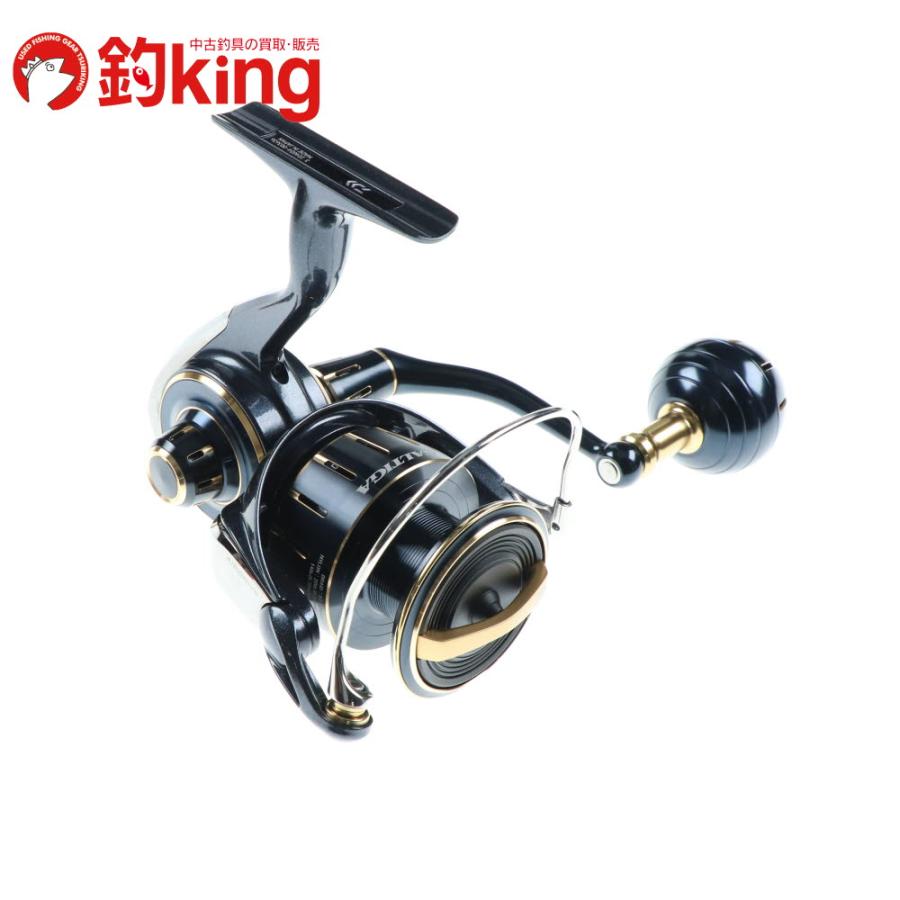 ダイワ 23 ソルティガ 4000-XH /V052M 未使用 ヒラスズキ 平鱸 ルアー