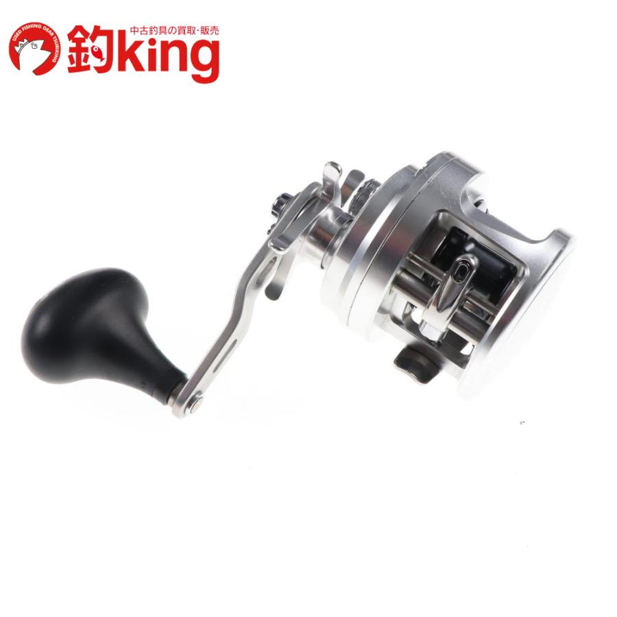 シマノ 13オシアカルカッタ 300HG シマノ(SHIMANO) 13オシアカルカッタ 300HG(右ハンドル) ☆限定処分品