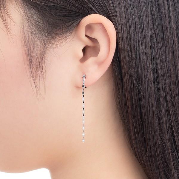 K10ホワイトゴールドイヤリングの画像