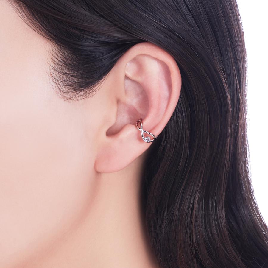 ジュエリーツツミ K10ホワイトゴールドブルートパーズイヤーカフ