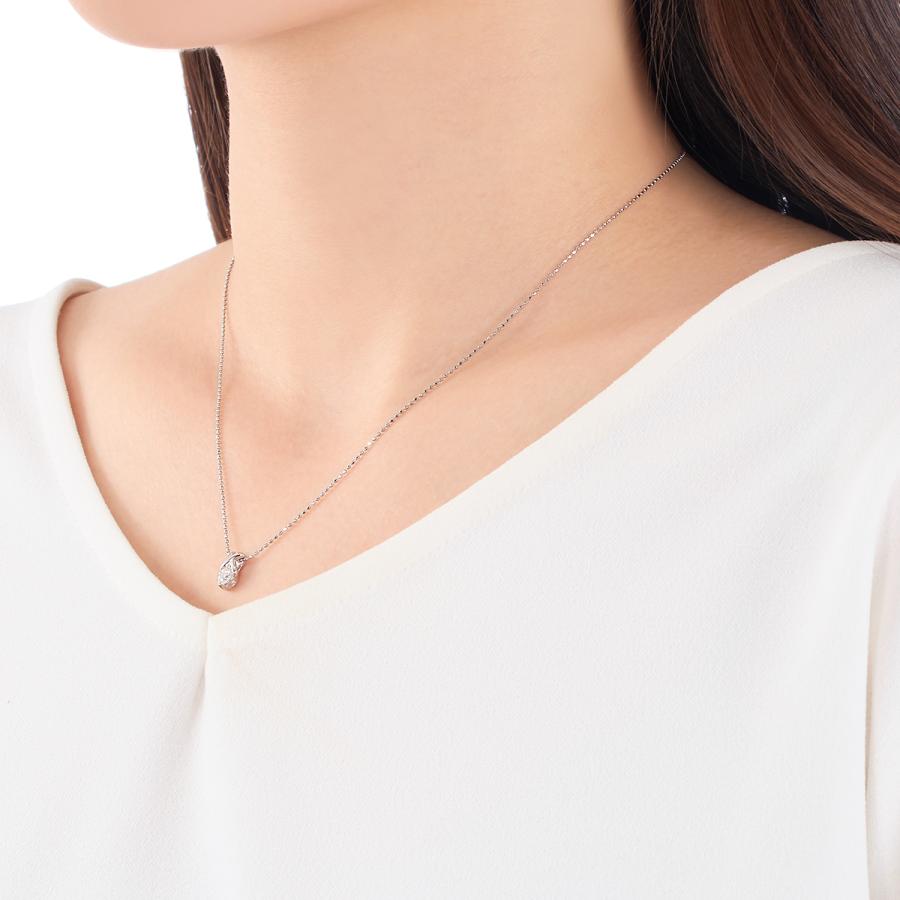 【ほぼ未使用】 プラチナ鑑定書付ダイヤモンドネックレス（0.23カラット） 【AAA2496588891】(90720円)