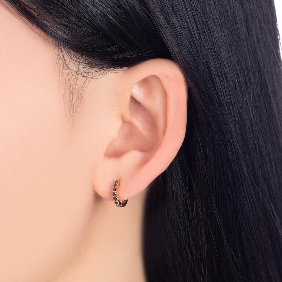 ジュエリーツツミ K18イエローゴールドブラックダイヤモンドピアス