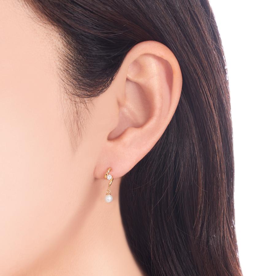 ジュエリーツツミ K18イエローゴールド淡水パールピアス（4mm