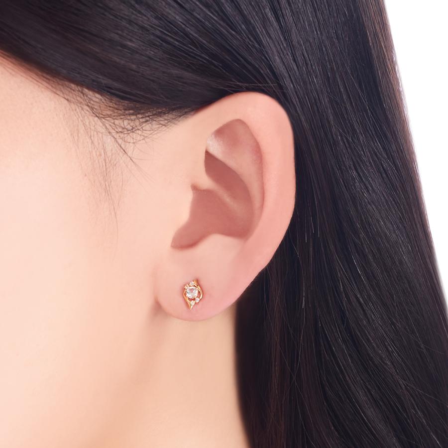 ジュエリーツツミ K10イエローゴールドブルームーンストーンピアス