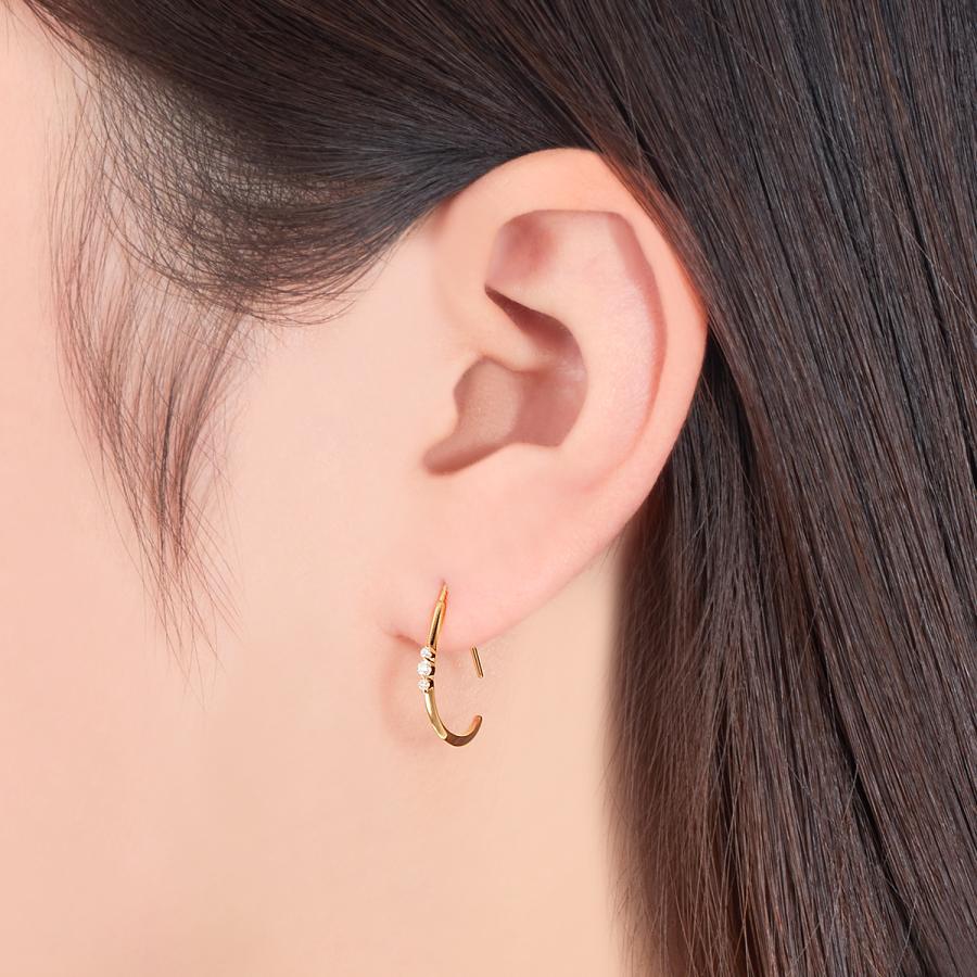 K10イエローゴールドダイヤモンドピアス 