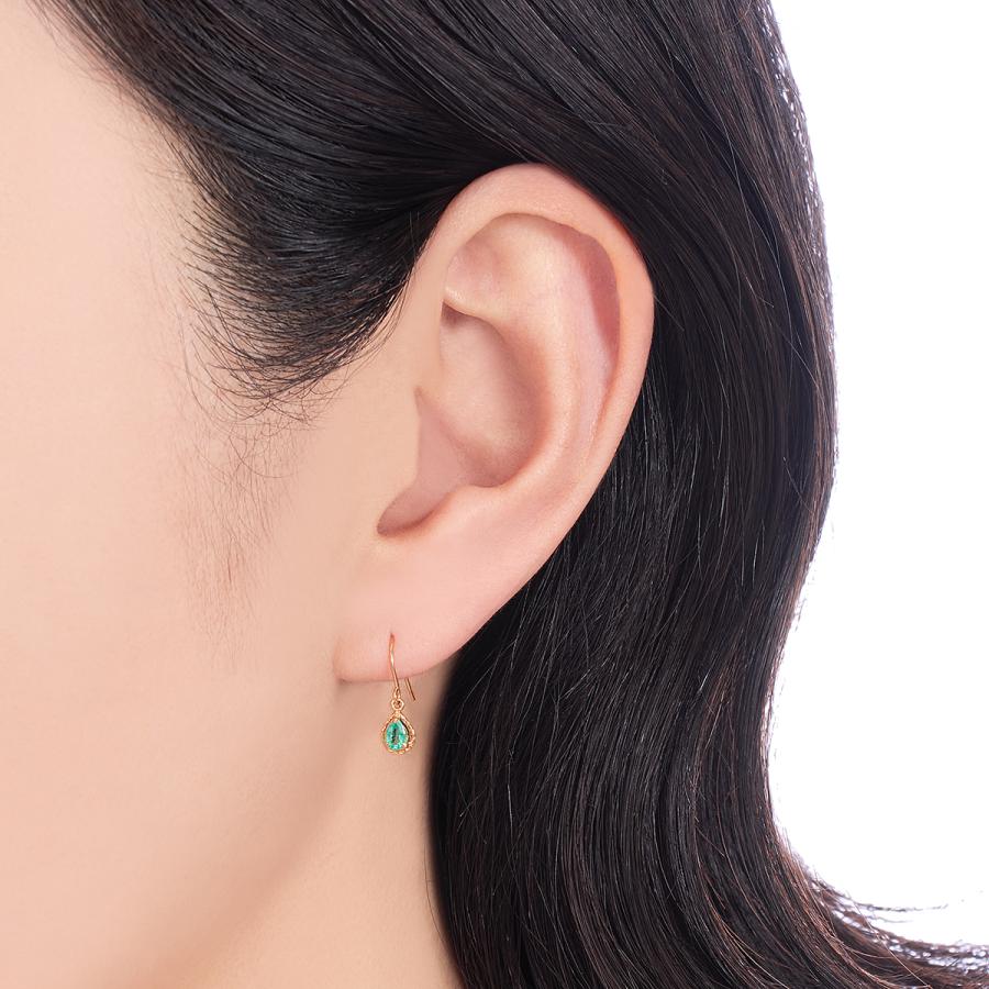 ジュエリーツツミ K10イエローゴールドエメラルドピアス : ジュエリー