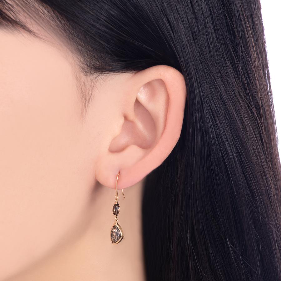 ジュエリーツツミ K10イエローゴールドブラックルチルクォーツピアス