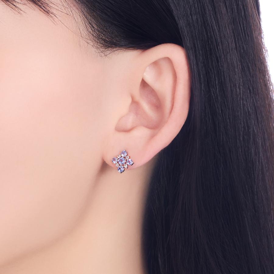 K10ホワイトゴールドタンザナイトピアスの画像