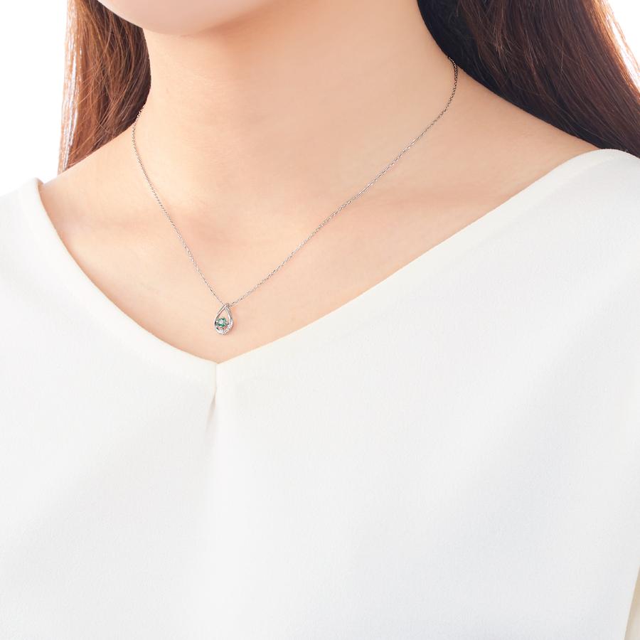 【あ】K10ホワイトゴールドエメラルドネックレス ジュエリーツツミ K10ホワイトゴールドエメラルドネックレス