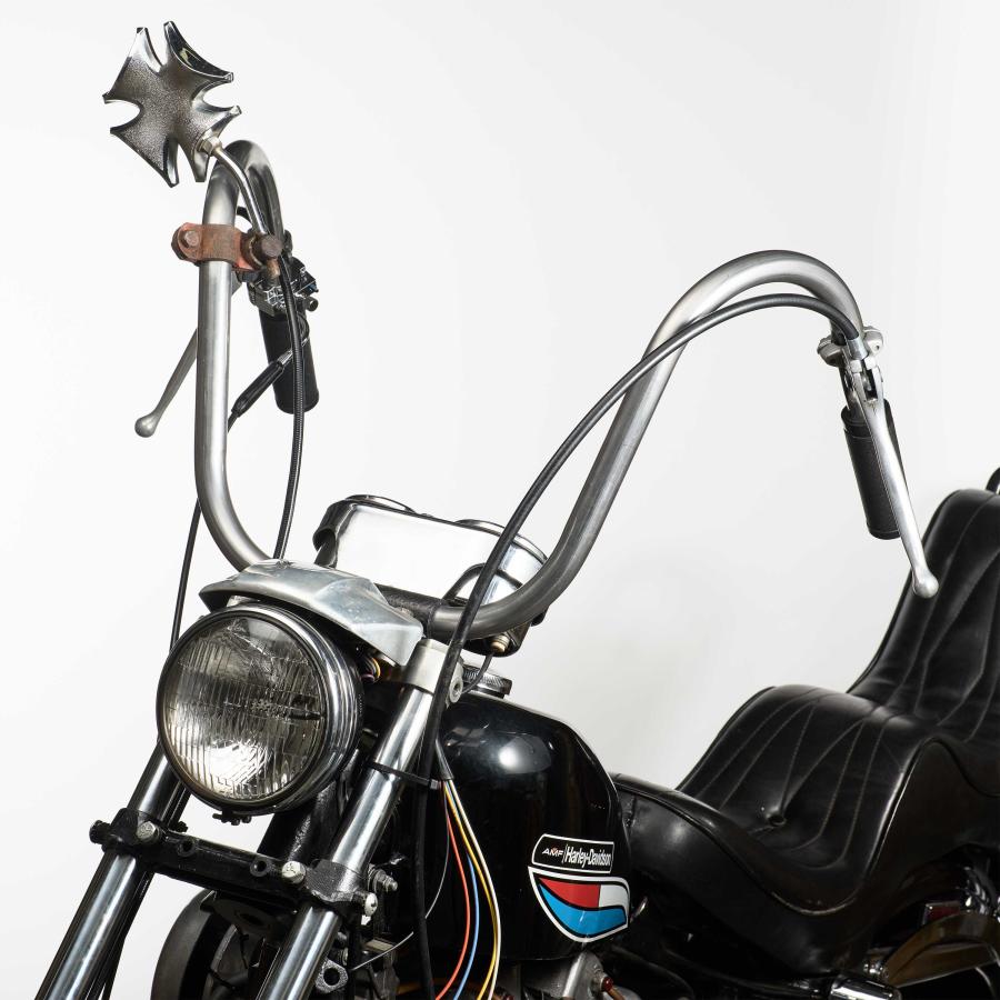 バイク用流線型タンク 黒白フレイム　ハーレー HARLEY-DAVIDSON FLSTSC TRIKE