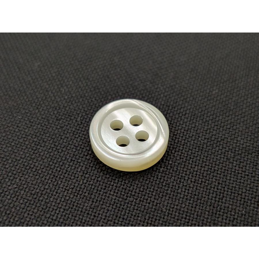 送料無料 肉厚 17型高瀬貝ボタン 10mm30個セット 厚み2.5mm 天然貝シャツボタン シェルボタン |  | 02