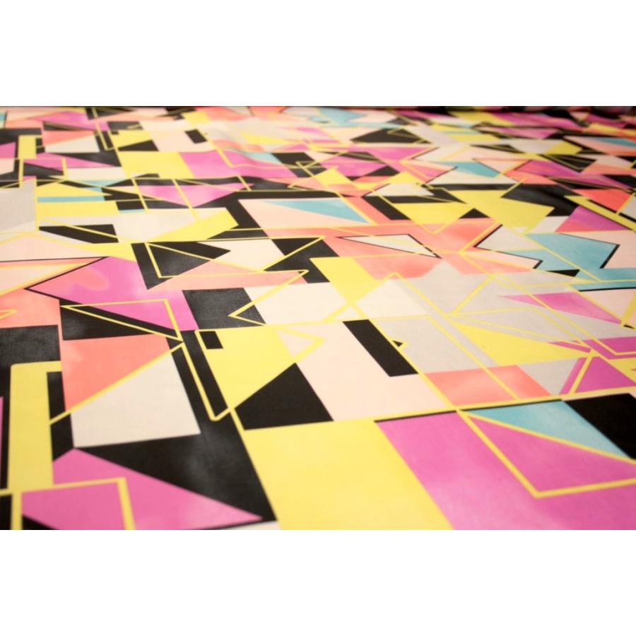 8256 カラー1016 プリント裏地見本帳 ユーロデザインシリーズ・テクノブロック |  | 02