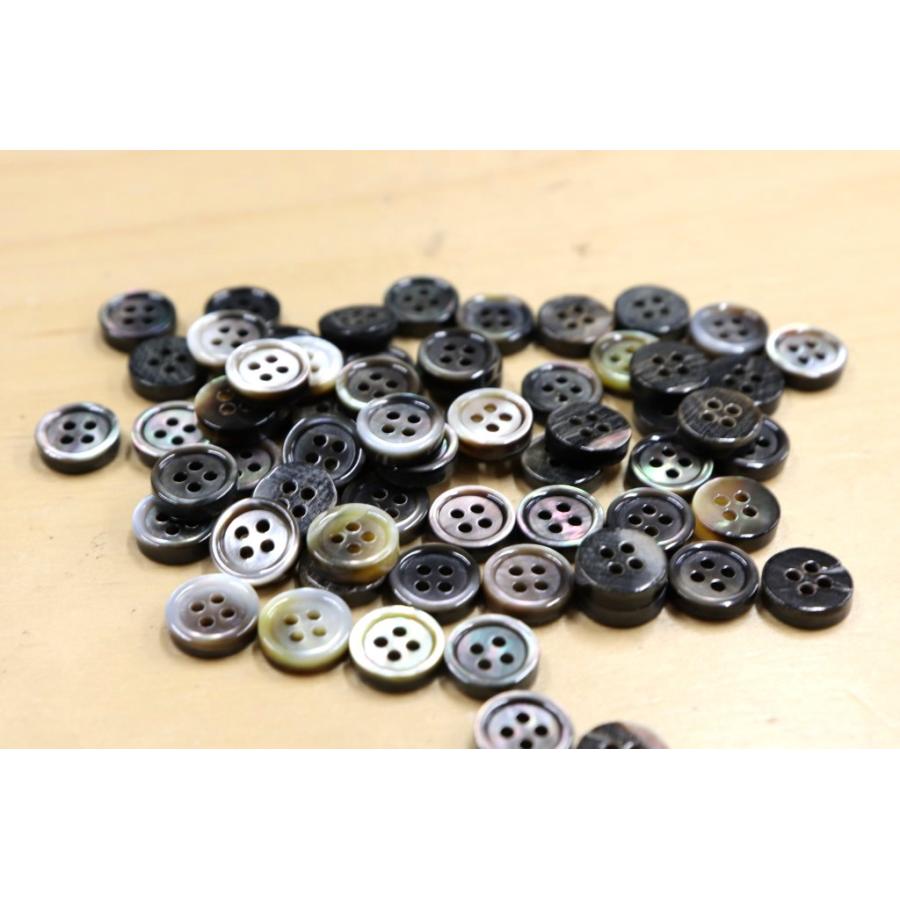 肉厚 17型黒蝶貝ボタン 9mm30個セット 厚み2.5mm 天然貝シャツボタン スーツボタン専門店こだわりボタン シェルボタン | 