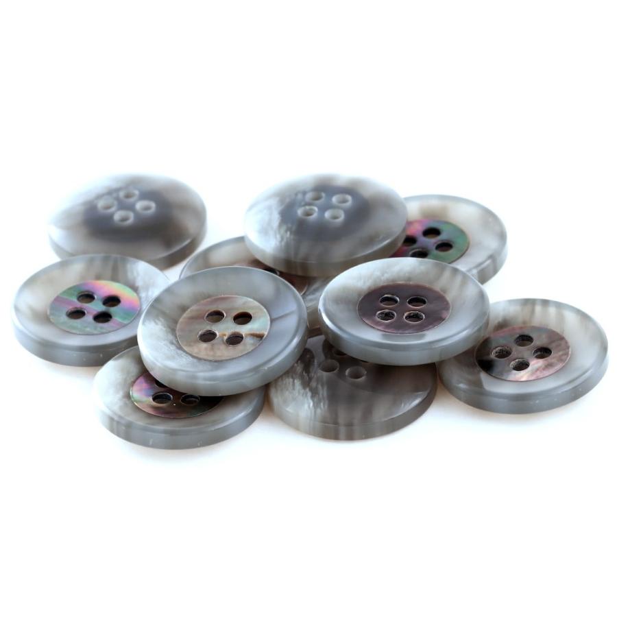 キール COLOR．04ライトグレー系  15mm 1個から販売 ポリエステルと貝ボタンの組合わせ 紳士服スーツジャケットの袖口ボタン・袖ボタン シェルボタン |  | 01