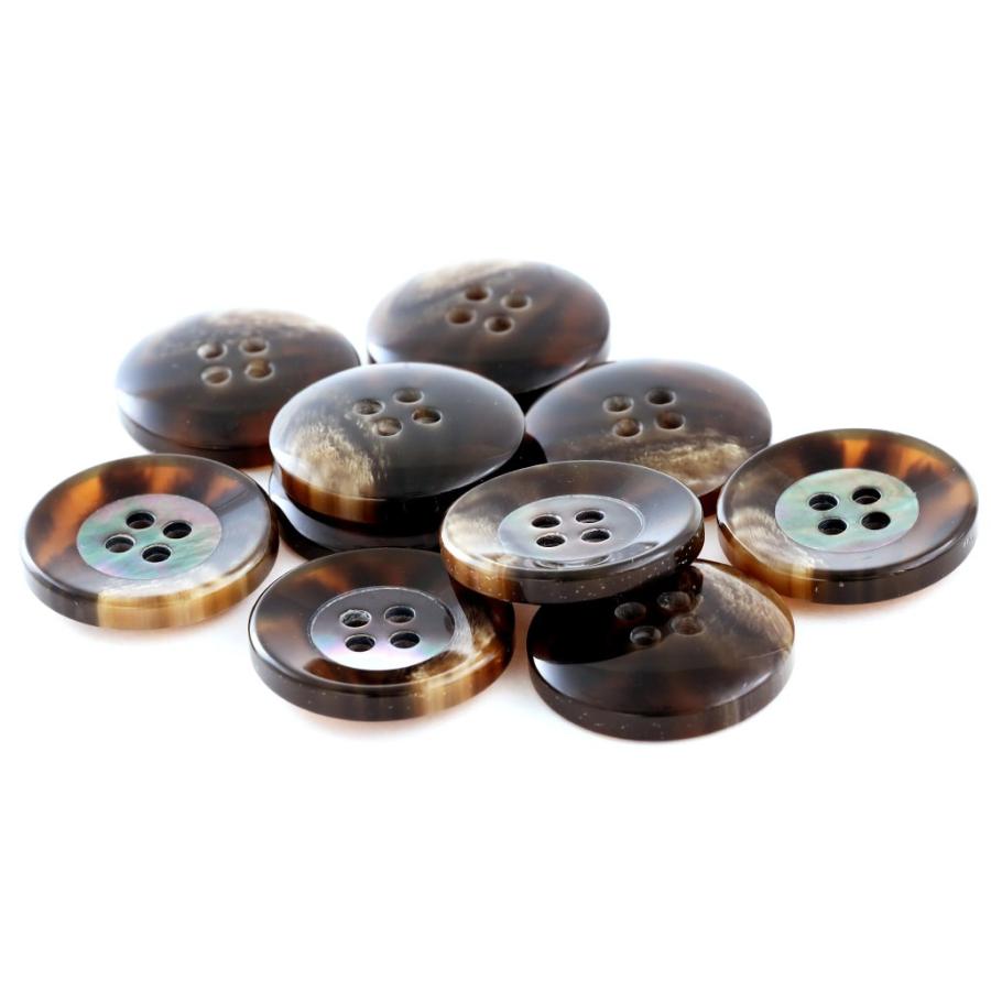 キール(COLOR．45ブラウン系) 15mm[1個から販売]ポリエステルと貝ボタンの組合わせ 紳士服スーツジャケットの袖口ボタン・袖ボタン シェルボタン |  | 01