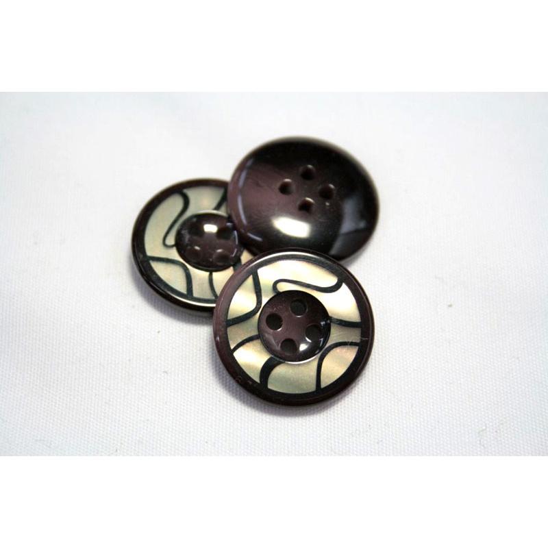 送料無料  BANFF バンフ  21mm COLOR．7 20mmの代用可能 スーツジャケット前ボタン 老舗テーラー御用達スーツボタン専門店の高級ボタン |  | 01