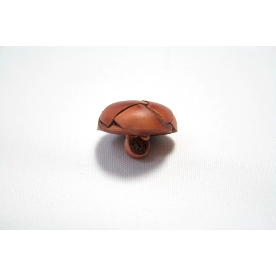 本革ボタン LZ100 19mm color.01ライトブラウン  コート対応ボタン 革ボタン,レザーボタン,皮ボタン老舗テーラー御用達スーツボタン専門店 |  | 02