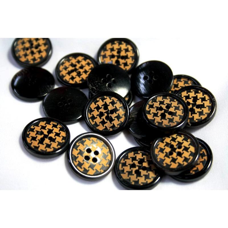 水牛ノルカ COLOR．137B 20mm 水牛を削って柄を出した高級ボタン 老舗テーラー御用達スーツボタン専門店の高級ボタン |  | 01