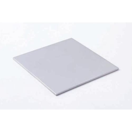 東急ハンズで買った鉄板30cm✖40cm ,で、2mm前後の厚さ梱包後 厚み9mm 鉄板 30cm×40cm キャンプ/ステーキ/材料/金属/作業台