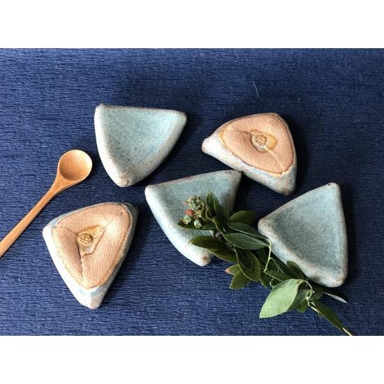 作家物 器 お皿 おさら 小皿 豆皿 青色 宮崎和佳子 可愛い 素敵 北欧風 デザート皿 アクセサリー置き 部屋のアクセント つきとはな 通販 Yahoo ショッピング