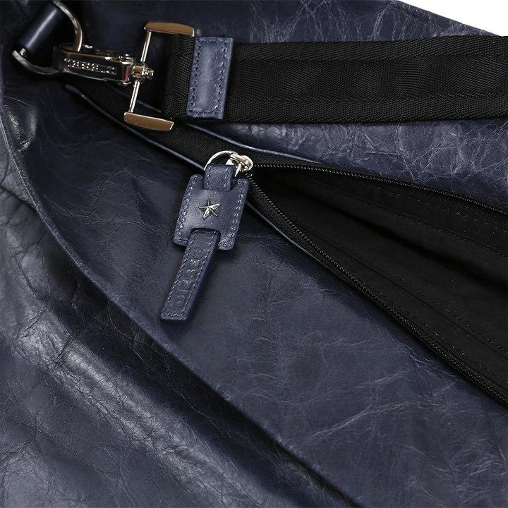 ビッグサイズ　DIESEL　トートバッグ　ショルダーバッグ　ヴィンテージ加工 ビッグサイズ DIESEL トートバッグ ショルダーバッグ