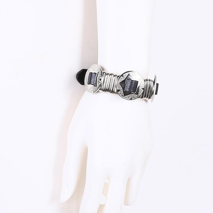 DIESEL（ディーゼル） レザーブレスレット レディース 牛革 本革