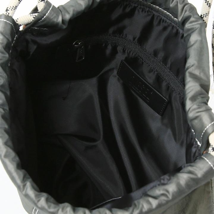 DIESEL/メンズ リサイクルナイロン ショルダーバッグ DIESEL（ディーゼル）の「メンズ ナイロン クロスボディバッグ