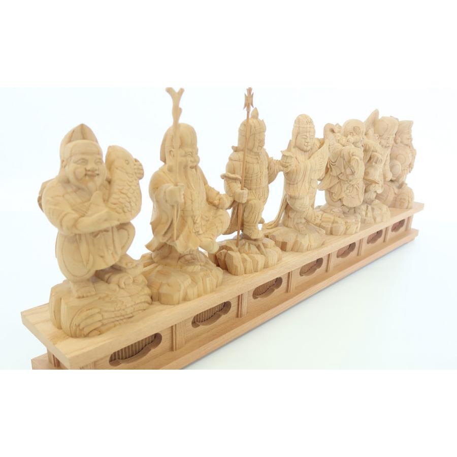 七福神 木製 刀彫 細密彫刻 七福神 置物飾り 縁起物 装飾品 台座付き