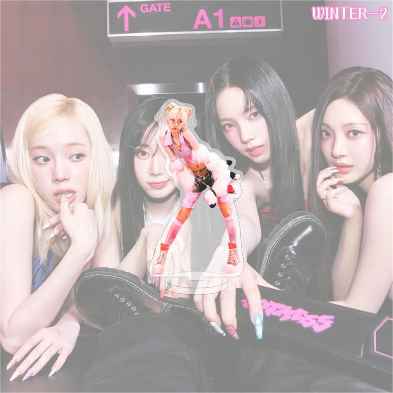 2番目半額 aespaグッズ HOT MESS アクリルスタンド 写真立て 卓上 10cm
