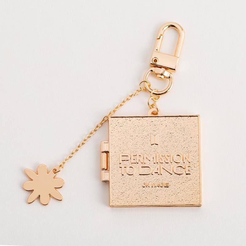 BTSグッズ キーホルダー 防弾少年団 バンタン キーリング BTS 合金