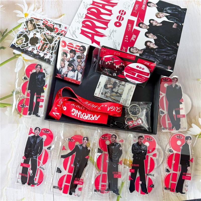 BTSグッズ ARIRANG ギフトボックス フォトカード テープ セット