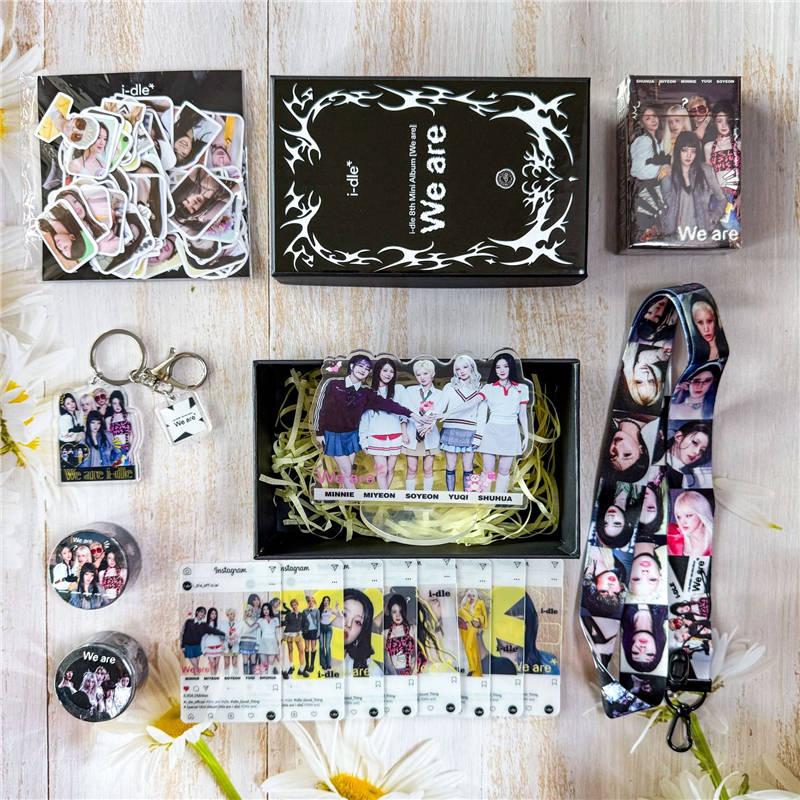 I-DLEグッズ ギフトボックス フォトカード We are テープ セット