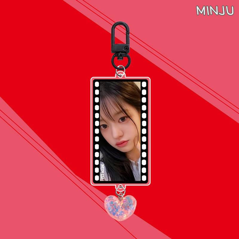 値下げ❗️ No.I ナンバーアイ　4枚セット　キーホルダー付き 2番目半額 ILLITグッズ キーリング アクリル アイリット