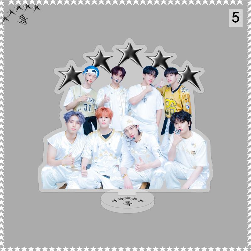 2番目半額 Stray Kidsグッズ 5-STAR アクリルスタンド 写真立て 卓上