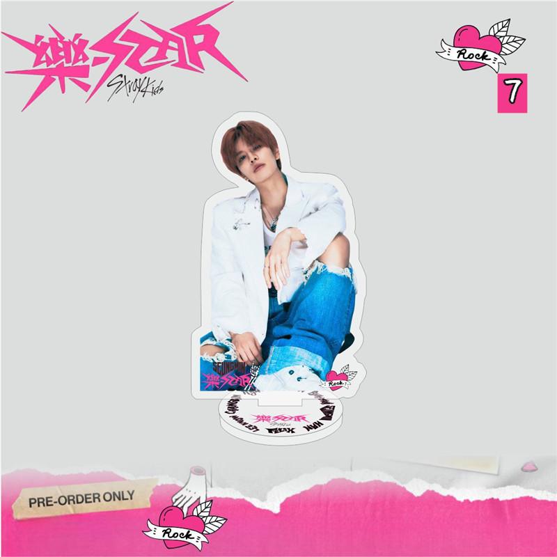 2番目半額 Stray Kidsグッズ 樂-STAR アクリルスタンド 写真立て 卓上