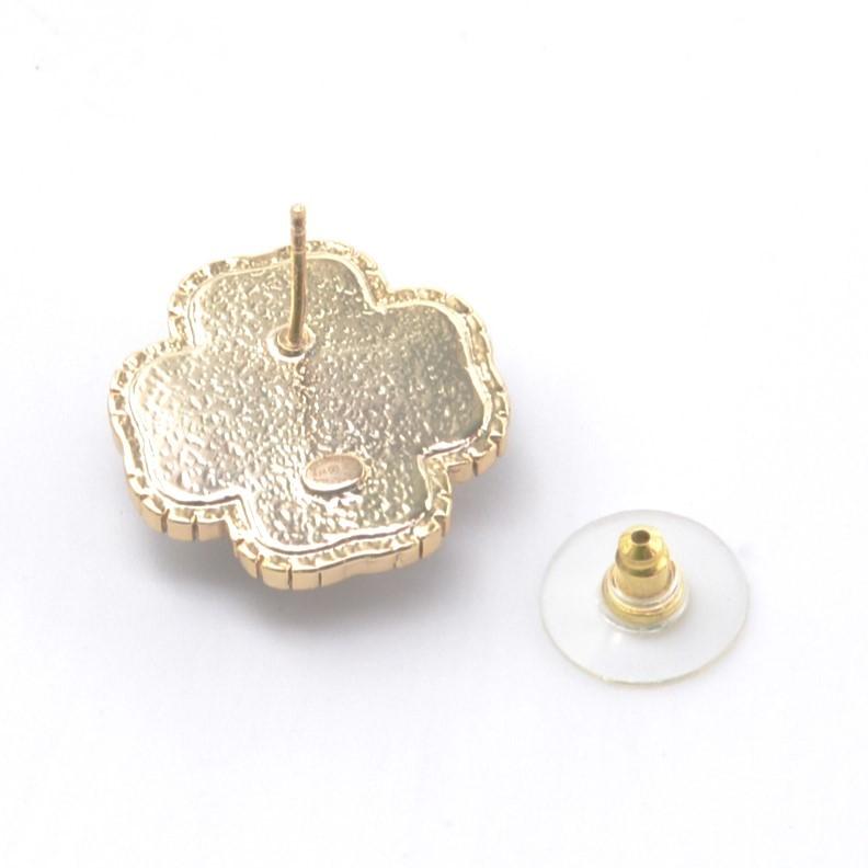 CHANEL シャネル ピアス B24A ゴールドGP CCロゴ 四つ葉のクローバー