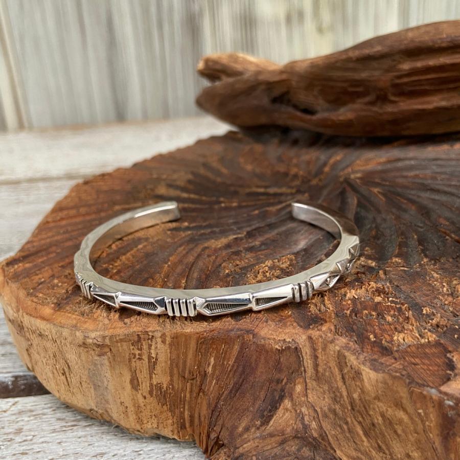 SALE】Jennifer Curtis SILVER BANGLE 925 ナバホ ジェニファー