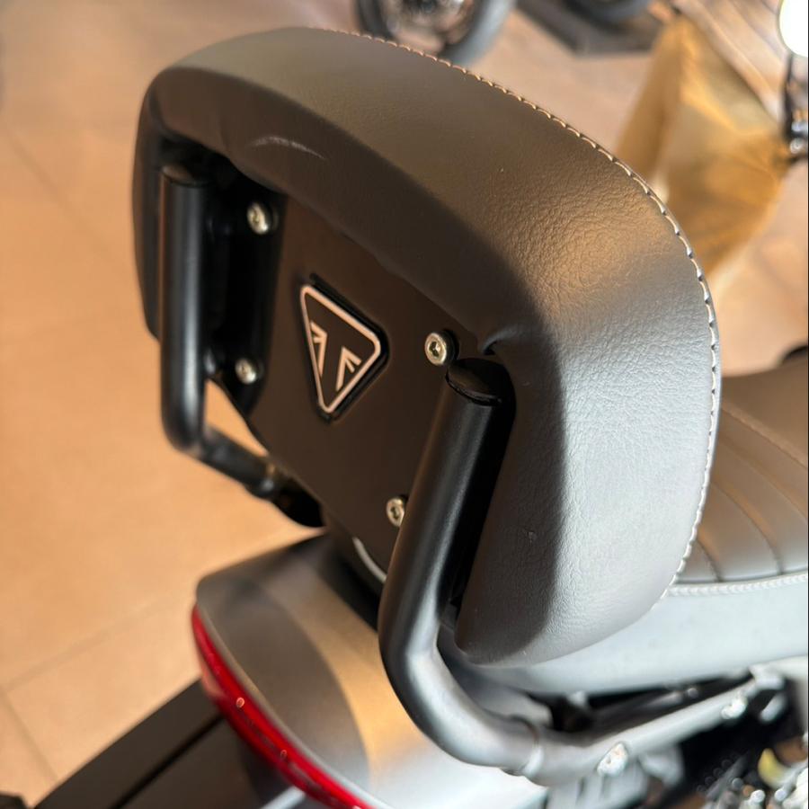 TRIUMPH（トライアンフ） 純正オプション スピード400 / スクラン