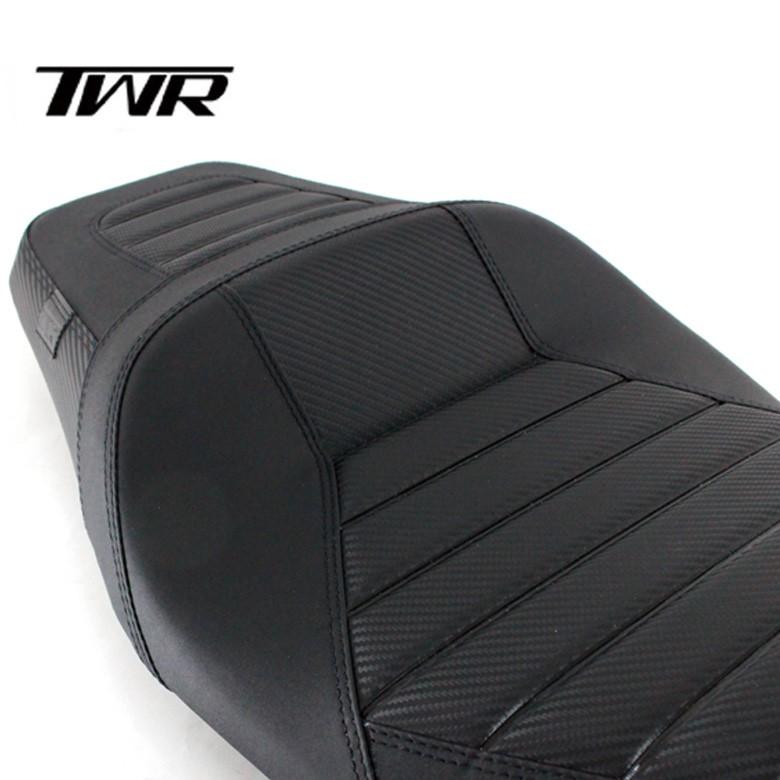 TWR製 HONDA ADV150用 純正ベース 加工 カスタム カーボン調 TWR製 HONDA ADV150用 純正ベース 加工 カスタム カーボン調