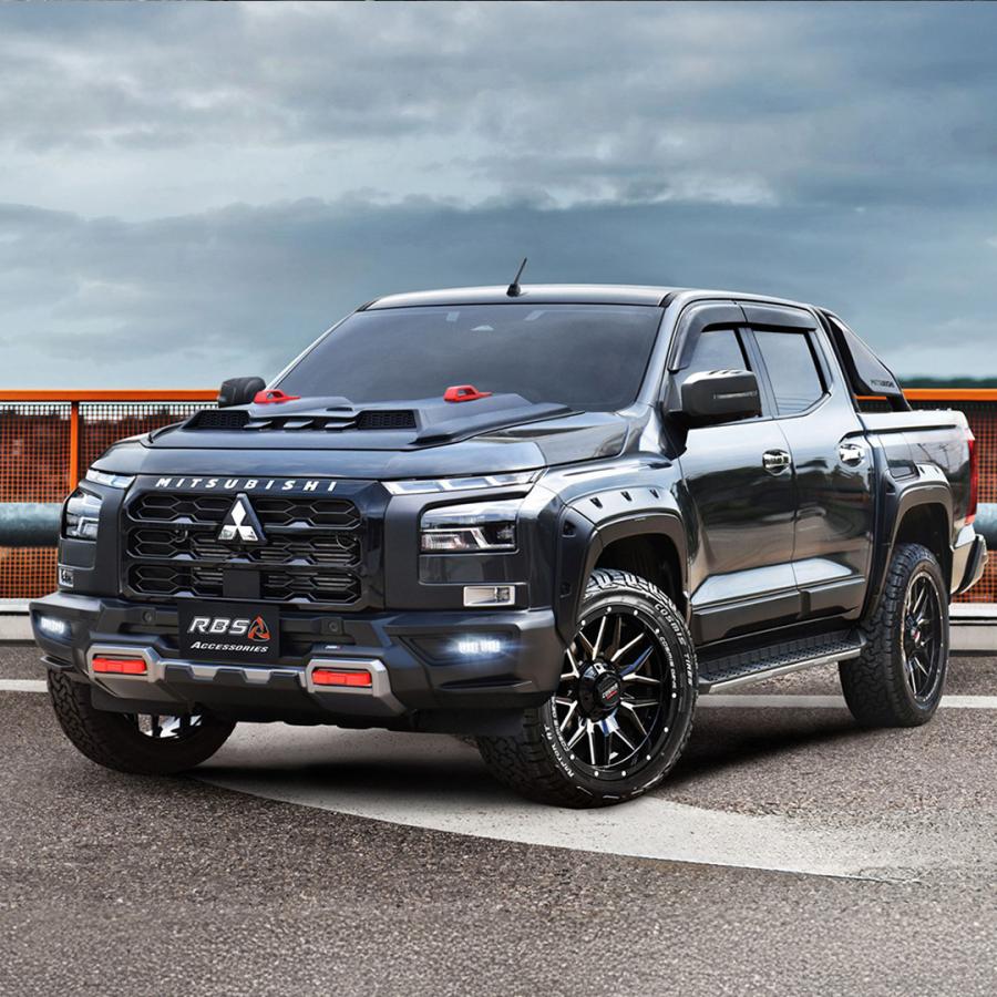 三菱トライトンGSR純正オーバーフェンダーセット 三菱 トライトン GSR オプションオーバーフェンダー オプション