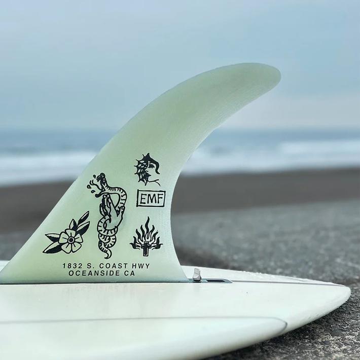 シングルフィン BEACHED DAYS ビーチドデイズ AQUATIC DIVISION Mitch