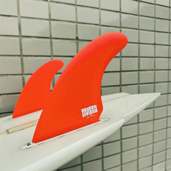 ツインフィン BEACHED DAYS ビーチドデイズ AQUATIC DIVISION Twix