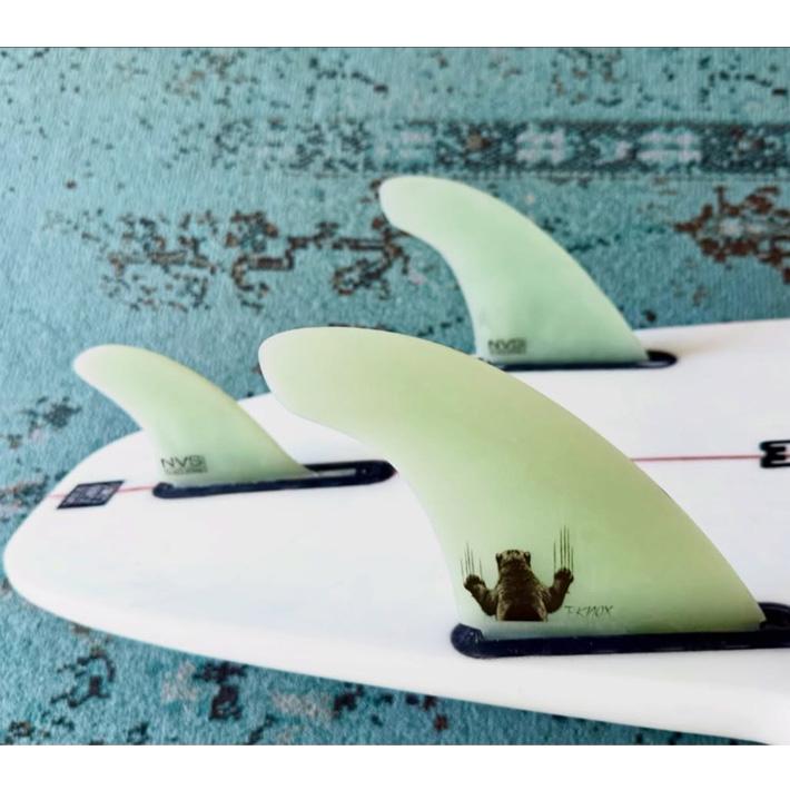 NVS フィン　フューチャーフィン　テイラーノックス　Mサイズ 楽天市場】NVS フィン トライフィン スラスター テイラー・ノックス