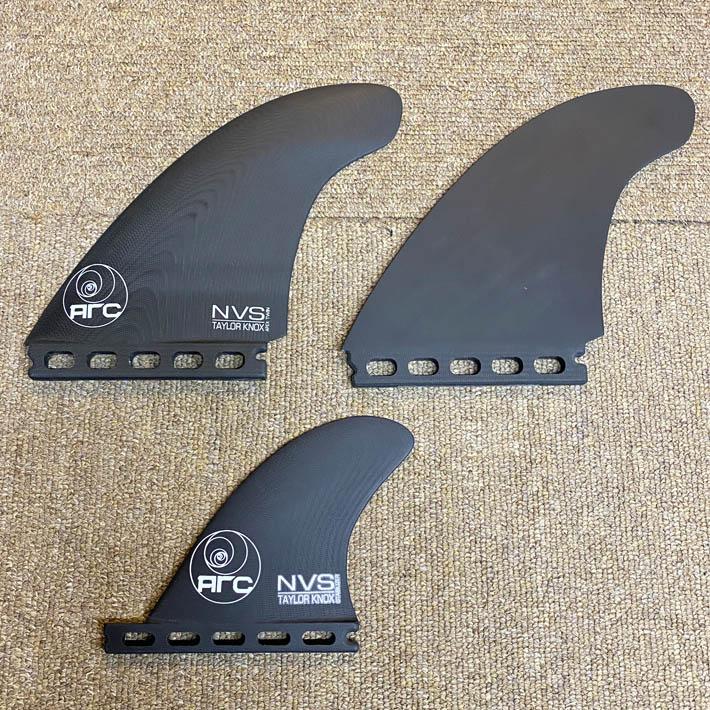 NVS Taylor Knox Twin+Stabilizer フィンセット Taylor Knox ARC Twin + Stabilizer Surfboard Fins - NVS