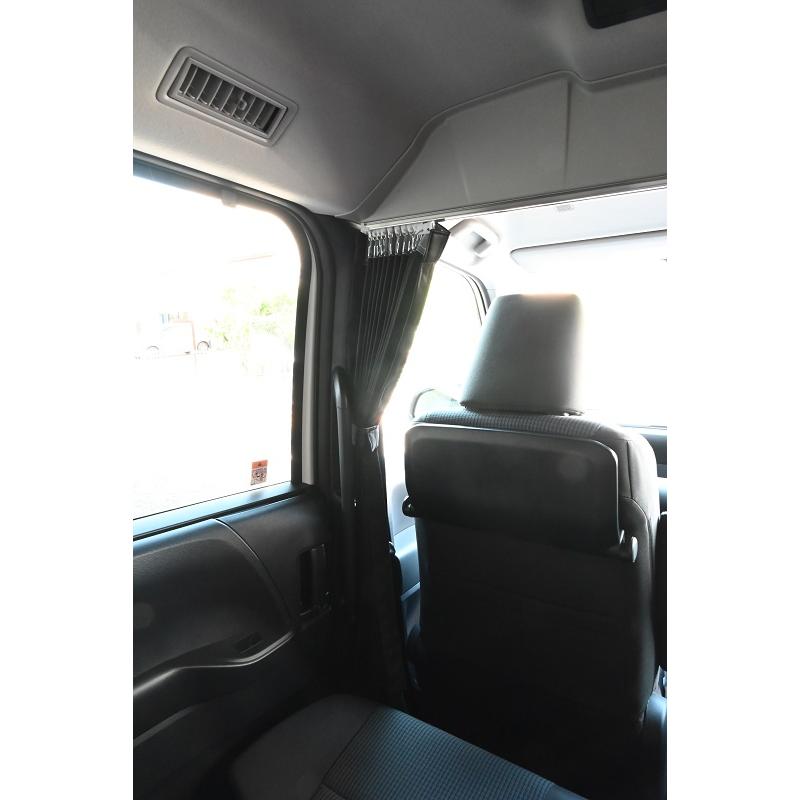 ヴォクシー（VOXY）/ノア(NOAH)90系　間仕切りカーテンキット |  | 04