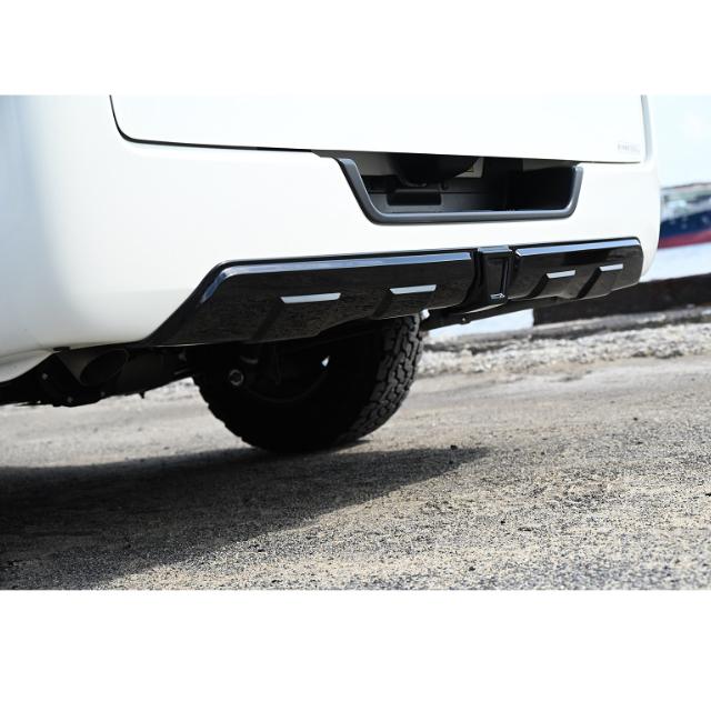 NV350キャラバン リアバンパーアンダーガード シルバー/艶有ブラック